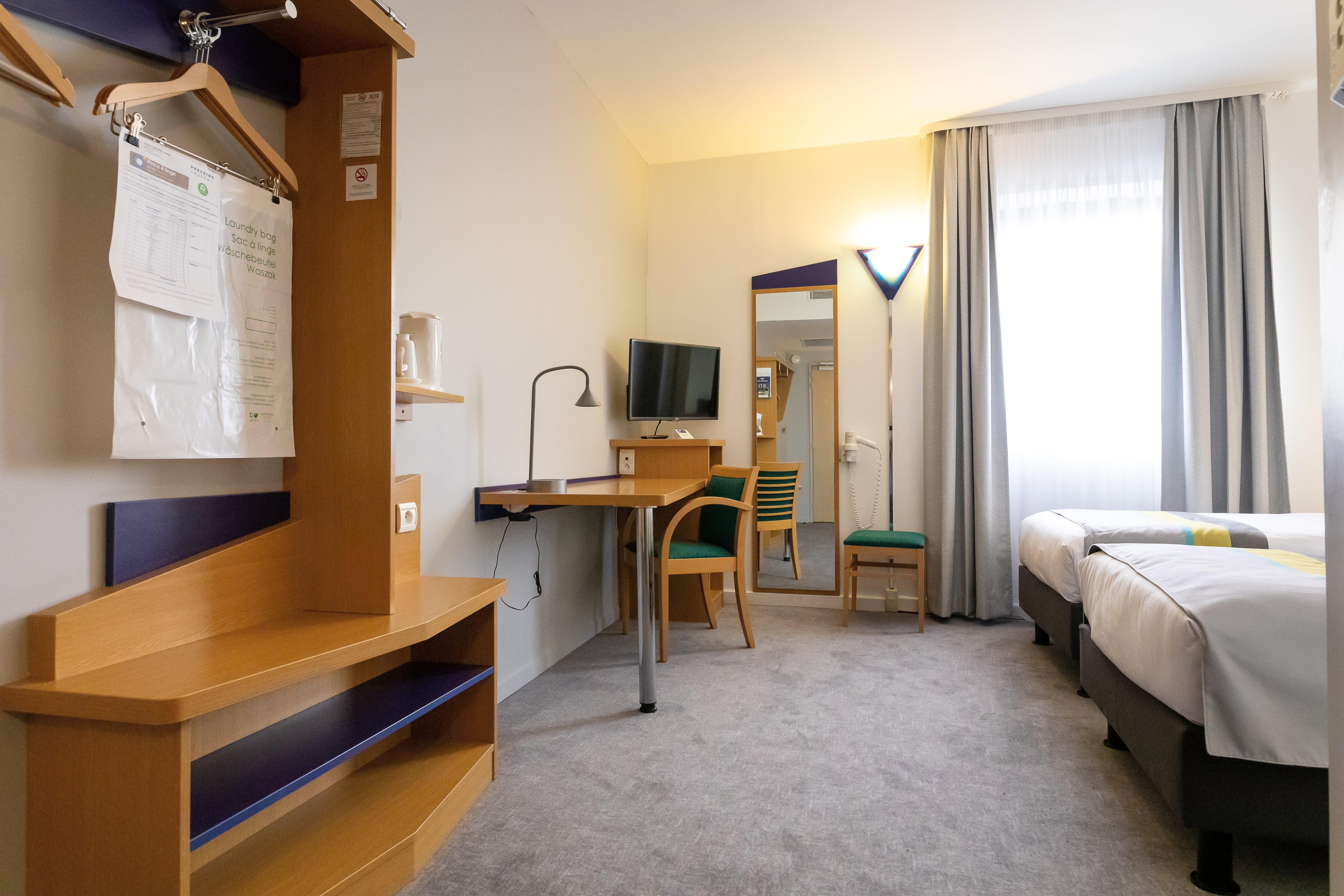 Holiday Inn Express Arras, An Ihg Hotel Esterno foto